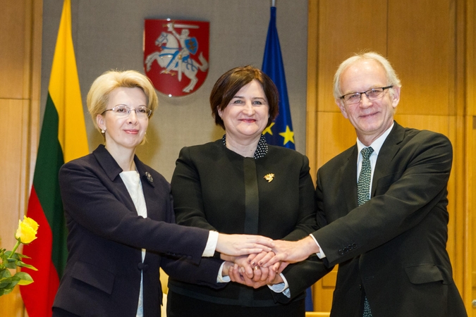 Baltijos šalys ragina po išpuolių Paryžiuje nepamiršti Ukrainos