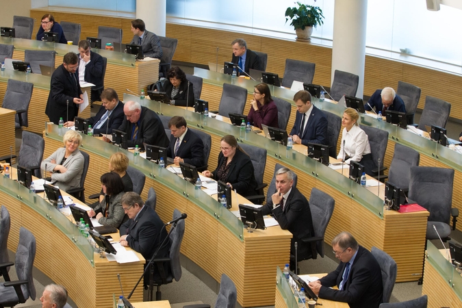 Seimas baigė pratęstą rudens sesiją