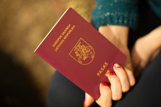 Mato nelogiškumą: Seimo narė siūlo leisti rašyti moterų pavardes su galūne -a