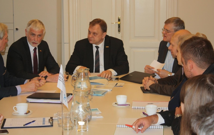 Dėl NŽT veiksmų gali nukentėti apie 2 mlrd. eurų investicijos