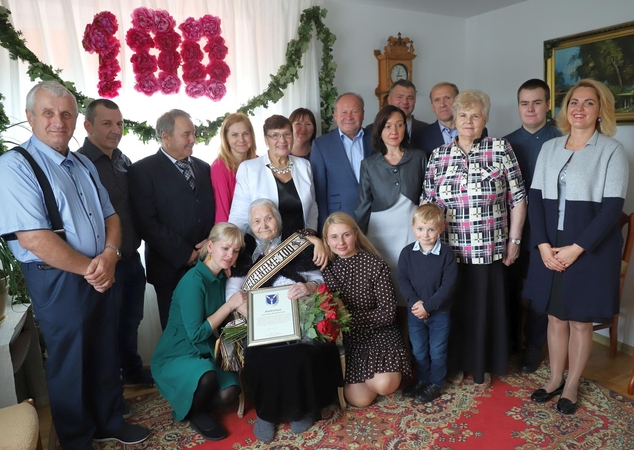 Lapių šimtametė nepraleidžia nė vienos „Duokim garo“ laidos