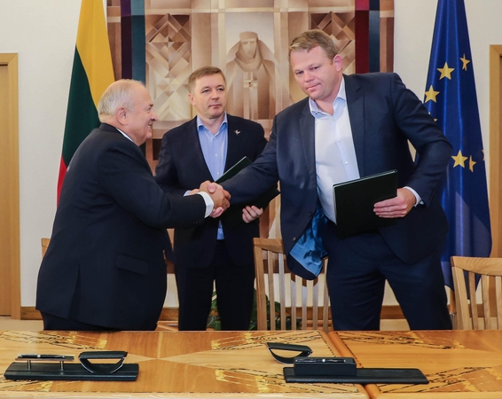 „Tvarkiečiai“ perbėgo pas valdančiuosius