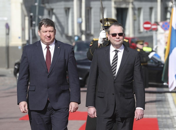 Suomija jungiasi prie Lietuvos kuriamų ES kibernetinių greitojo reagavimo pajėgų
