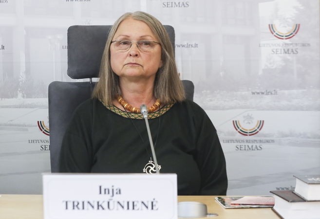Bendrijos „Romuva“ krivė Inja Trinkūnienė