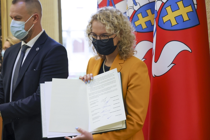 Partijų lyderiai sutaria dėl mokytojo profesijos, lygių švietimo galimybių svarbos