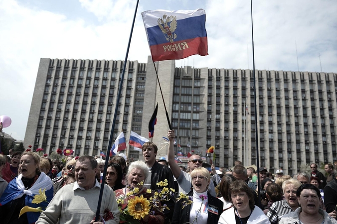 Pusė Rusijos gyventojų mano, kad Baltijos šalys pažeidžia rusakalbių teises