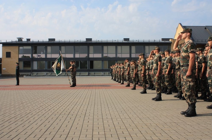 Pasieniečių mokykla pradėjo kursantų atranką