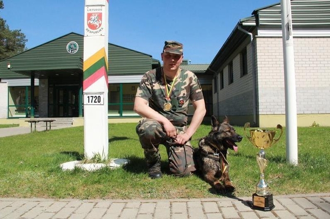 Po alinančių pratybų išaiškintas geriausias Vilniaus tarnybinis šuo