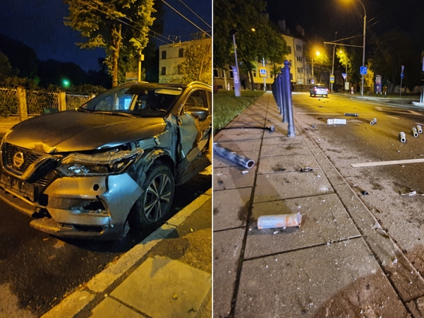 Kaune „Citybee“ vairuotojas išvartė šaligatvio stulpelius ir pabėgo 