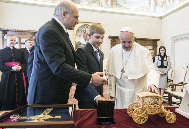 Popiežius priėmė Baltarusijos prezidentą