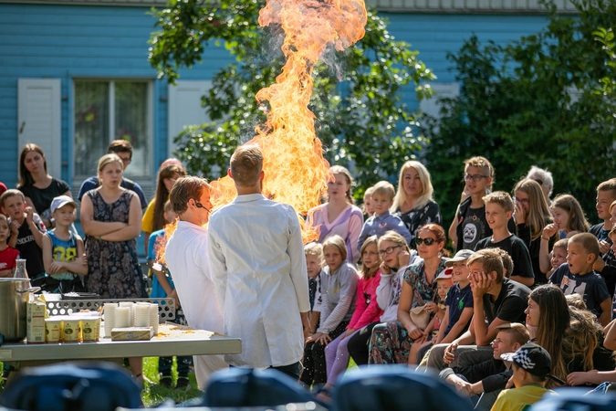 „SOS vaikų kaime“ – nuotaikingi mokslo eksperimentai