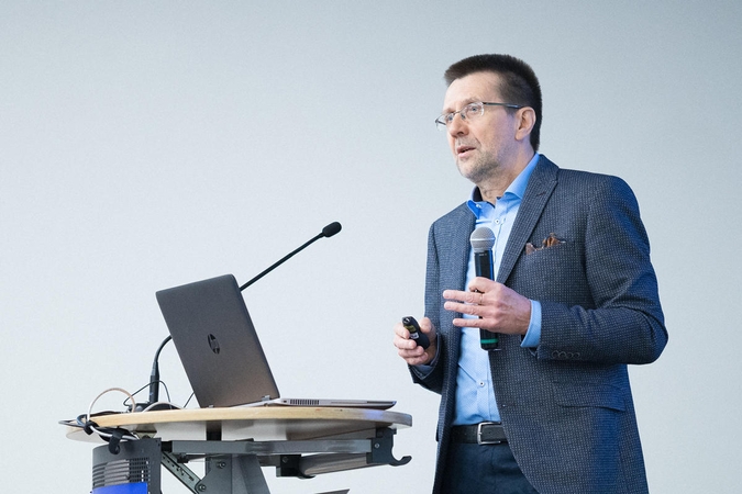 Profesorius V. Šikšnys: nuožmių ligų išgydymas – tik laiko klausimas