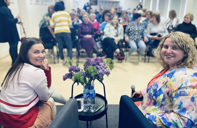 Esmė: „Filmai, kuriuose daug veiksmo, – lyg greitasis maistas mūsų gyvenime. Knygai reikia erdvės ir laiko“, – palygina skaitymo ambasadorė J. Šeduikytė. 