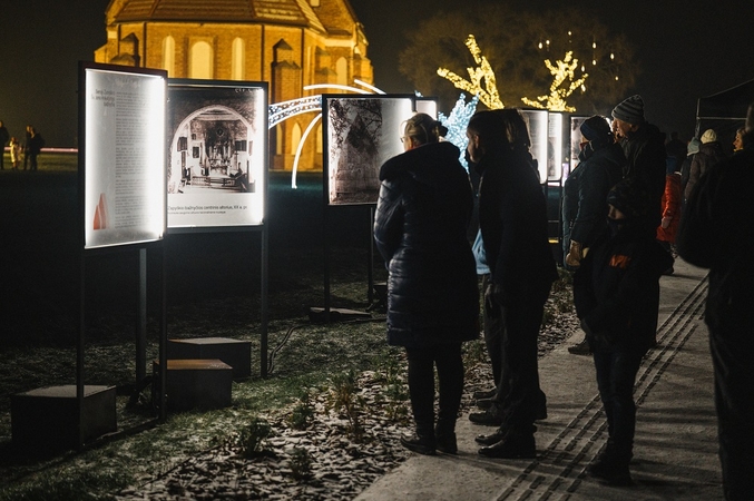 Domina: parodoje galima išvysti Senosios Zapyškio bažnyčios vaizdų.