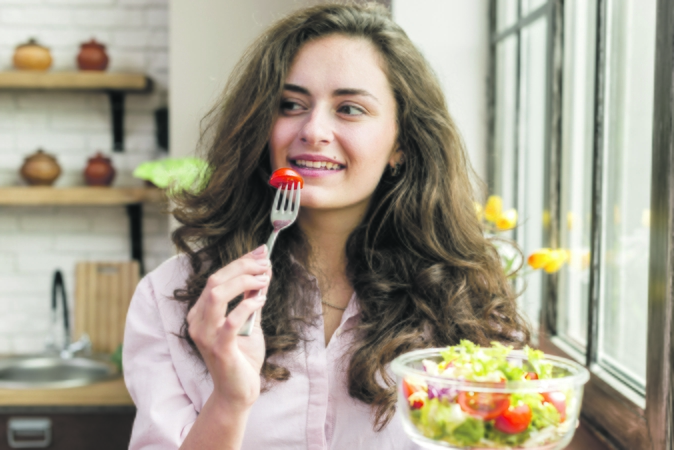 Be dietų: kaip susigrąžinti sveiką santykį su maistu ir savimi?