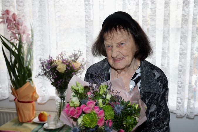 Sutapimas: K. Tamulaitytė buvo ir V. Makūno mokytoja.