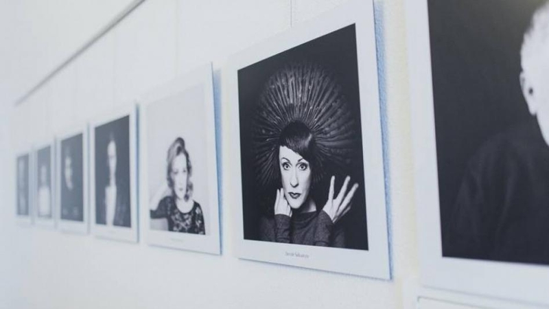 Parodoje – tikrieji teatro aktorių veidai
