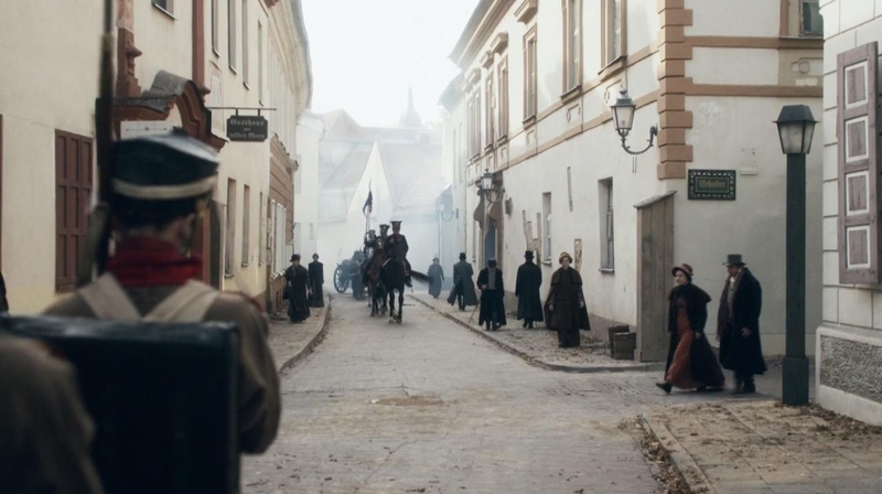 Lietuvoje nufilmuotas BBC serialas „Karas ir taika“ – per LNK