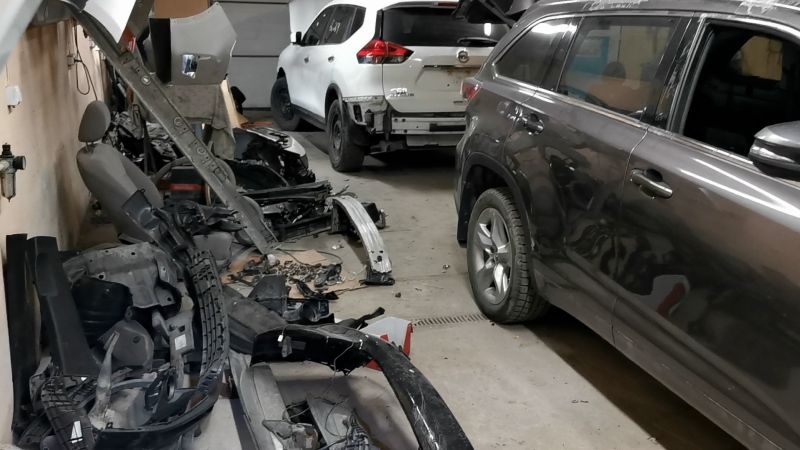 Vadovas įtariamas slėpęs pajamas bei vengęs mokesčių: nustebino ir radiniai įmonės patalpose