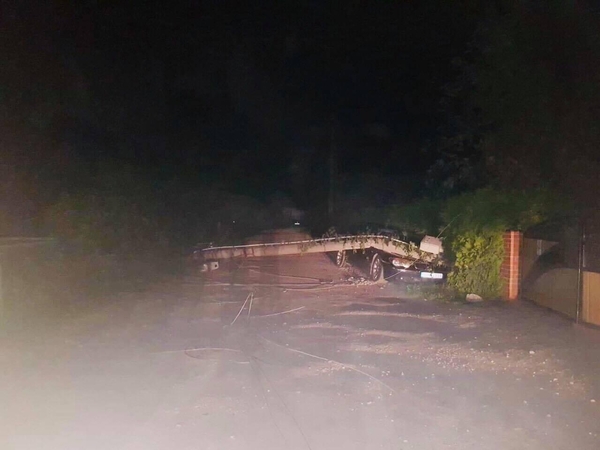 Po BMW smūgio į stulpą kai kurie Palemono gyventojai liko be elektros