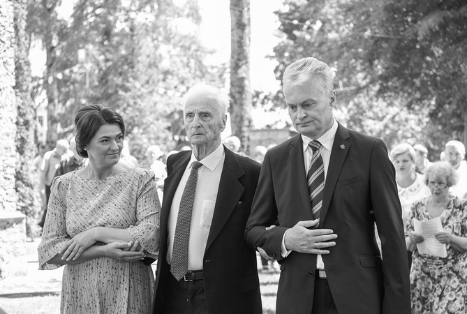 Diana Nausėdienė, Antanas Nausėda ir Gitanas Nausėda