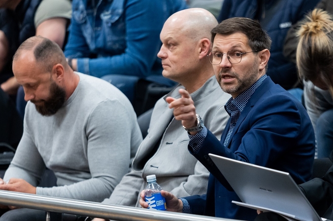 Andrejus Lobovas (antras iš kairės) ir Antanas Kandrotas (dešinėje)