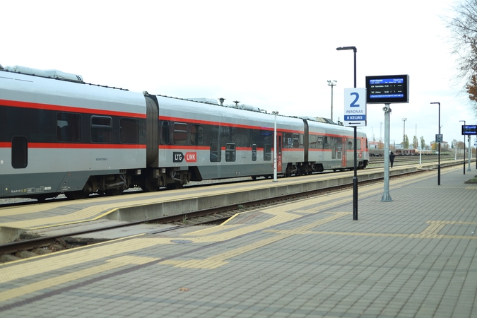 Apmaudas: traukiniautojų šventė pasiekė ne visus – bilietai dingo anksčiau nei spėta išgirsti apie nuolaidą.