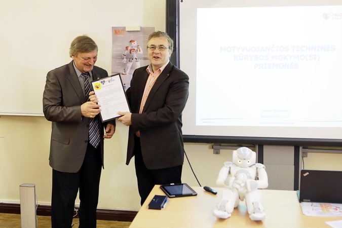 Klaipėdos universitas bendradarbiaus su Robotikos akademija