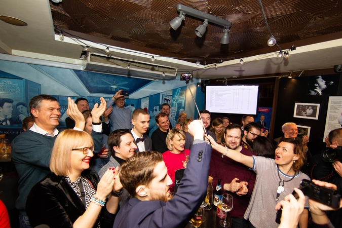 Partijos džiaugiasi sustiprėjusiomis pozicijomis ar kukliais pasiekimais