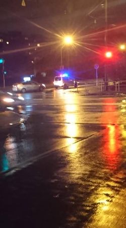 Kaune pėsčiųjų perėjoje pavežėtojas partrenkė merginą