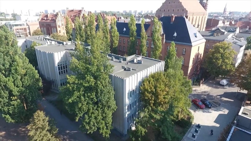 Torunė: tarpukario modernizmas ir lokiai, dėl kurių nesutaria vietos gidai