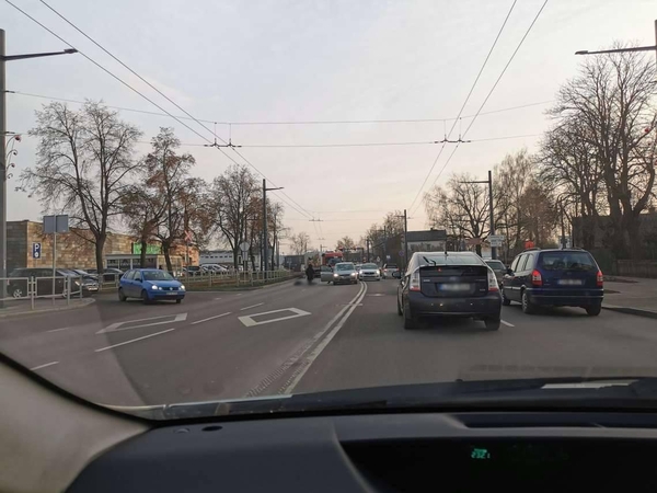 A. Juozapavičiaus prospekte žuvo automobilio partrenktas vyras