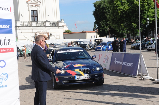 Iš Rotušės aikštės – į ralio „Aplink Lietuvą“ 1130 km maratoną