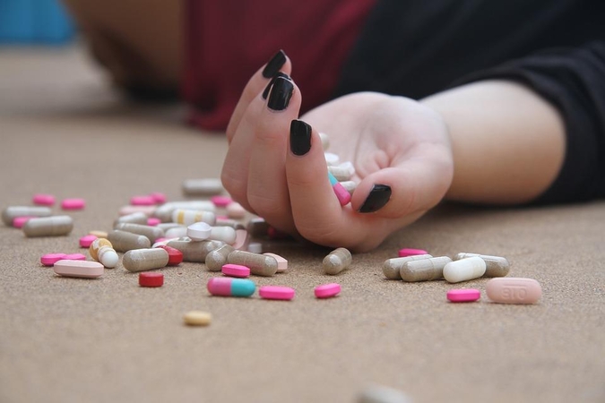 Už psichotropinių vaistų prekybą vyrui skirti keturi metai kalėjimo