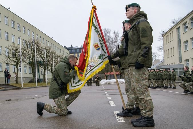 Karo akademijoje prisiekė Jaunesniųjų karininkų vadų mokymų klausytojai