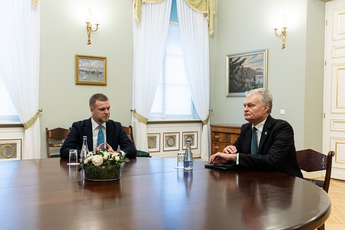 Gabrielius Landsbergis (kairėje) ir Gitanas Nausėda