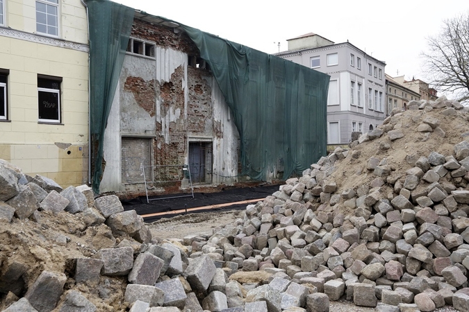 Tvarkos: iš apleistų statinių sąrašo išbrauktas "Baltijos" kino teatras, nors niekas neabejoja, kad tai apleistas ir griūvantis statinys.