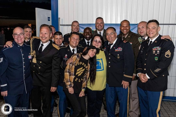 Įvertinimas: po jungtinio NATO orkestro pasirodymo, kuriame grojo ir ukrainiečių karinių pajėgų trombonininkas P.Koshovetsas, padėką Pilies džiazo festivalio organizatorei I.Grubliauskienei pareiškė Ginkluotųjų Ukrainos pajėgų generalinis štabas.