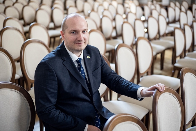 Gintautas Jakštas