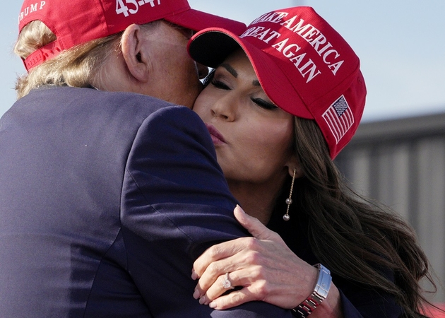 Donaldas Trumpas ir Kristi Noem