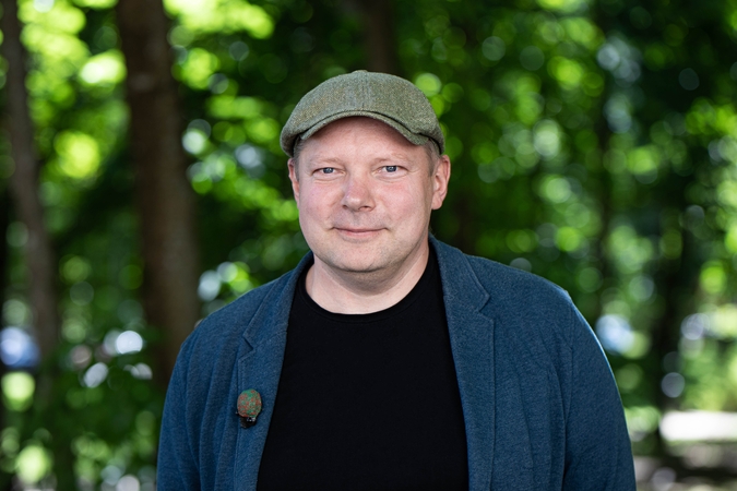 Lūžis: S. Gedai knygą skyręs rašytojas R. Kmita vadina jį viena svarbiausių lietuvių literatūros asmenybių keičiančių požiūrį į poeziją.