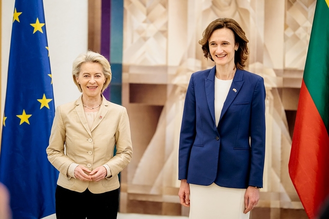 Ursula von der Leyen (kairėje) ir Viktorija Čmilytė-Nielsen 
