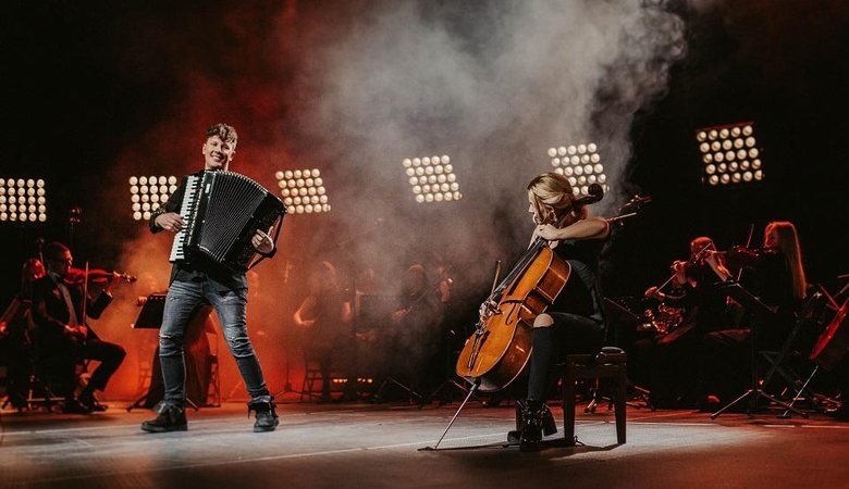M. Levickis kitaip pažvelgė į L. Gagos ir B. Cooperio hitą „Shallow“