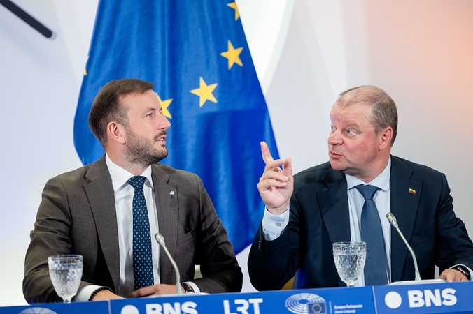 Virginijus Sinkevičius (kairėje) ir Saulius Skvernelis