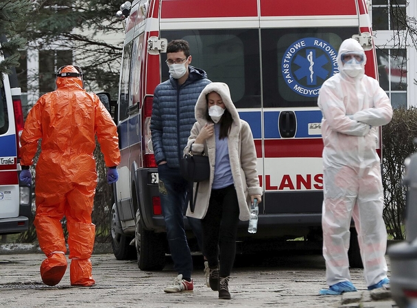 Lenkijoje – 691 naujas COVID-19 atvejis, aštuoni užsikrėtusieji mirė