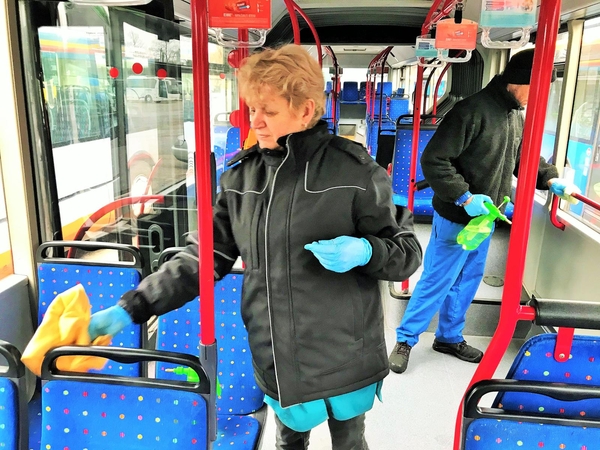 Klaipėdos autobusų parkas intensyviau dezinfekuoja autobusus