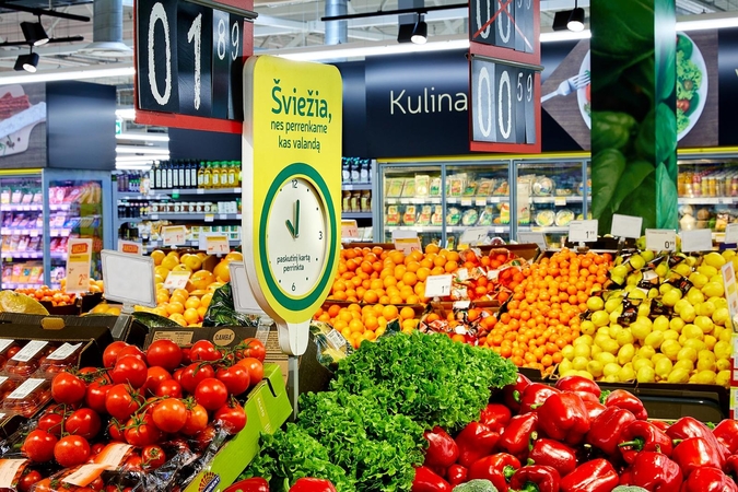 Šviežių vaisių ir daržovių sezonas įsibėgėja – kainų šuolio lietuviai nepajuto