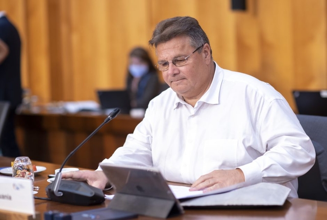Ministras stebisi Rusijos sprendimu įtraukti S. Cihanouskają į ieškomų asmenų sąrašą