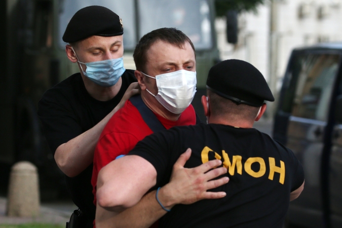 Baltarusijos VRM: ketvirtadienį per protestus sulaikyti 26 opozicionieriai