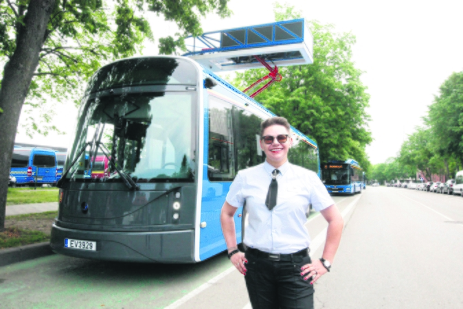 „Šokantys“ Klaipėdos autobusai – nauja asmenukių žvaigždė